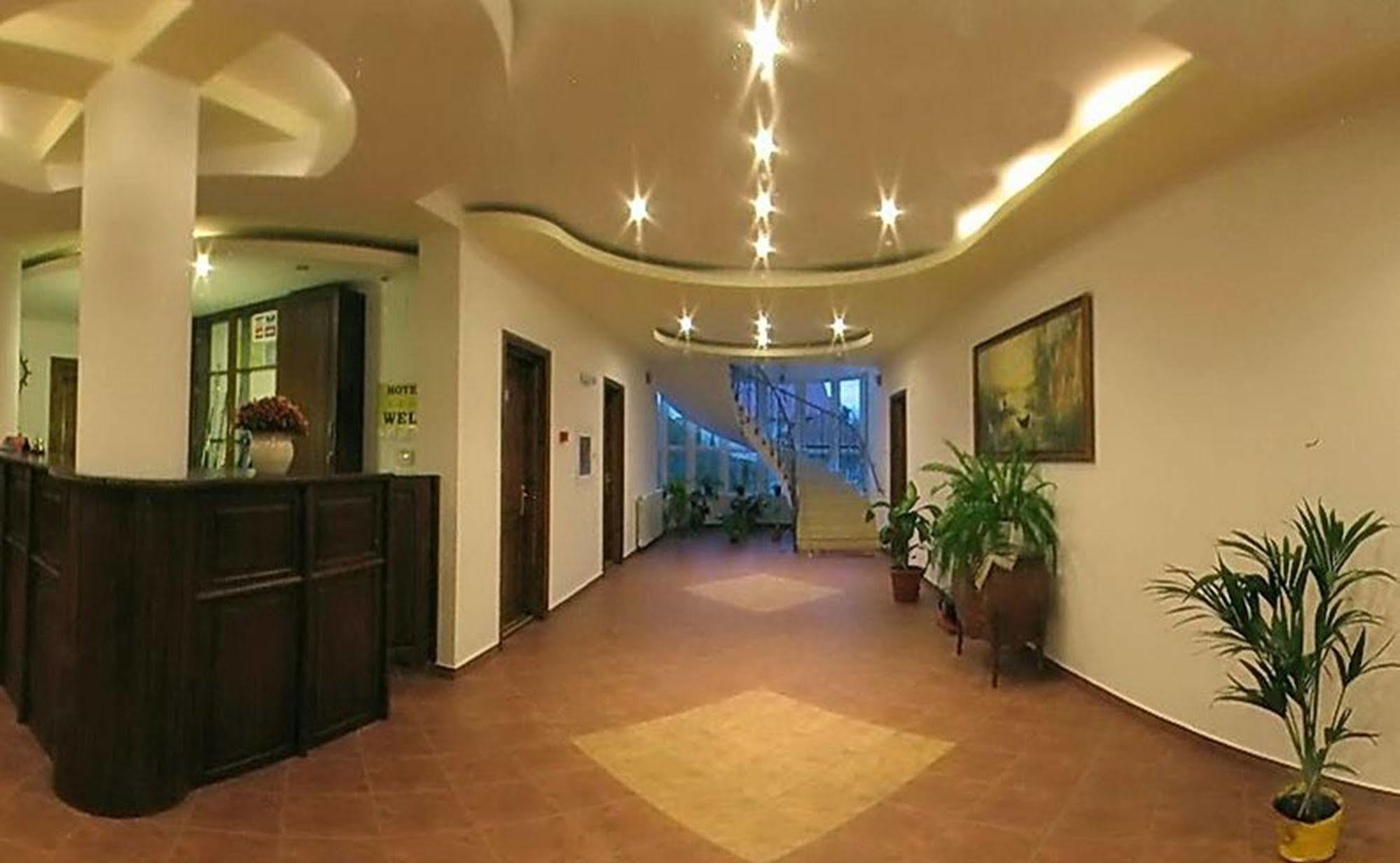 Hotel Wels Baltenii de Sus Экстерьер фото